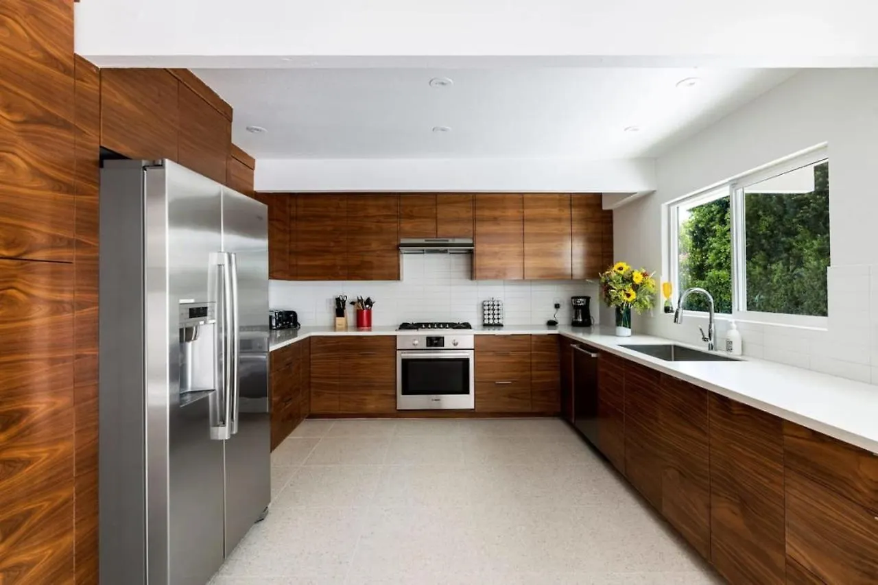 펜션 Monterey Manor Interior Designed Home Plus Pool 팜 스프링스