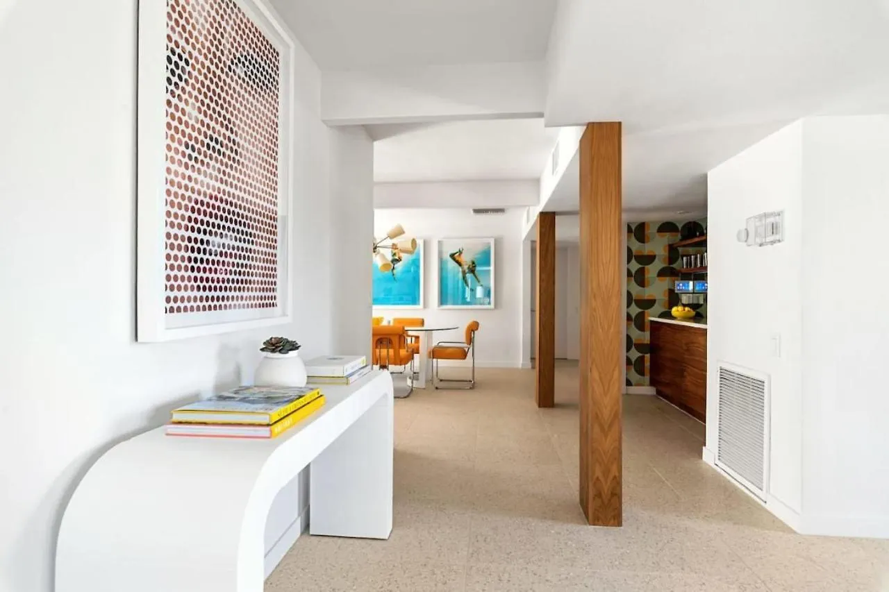 Monterey Manor Interior Designed Home Plus Pool Palm Springs Semesterbostad