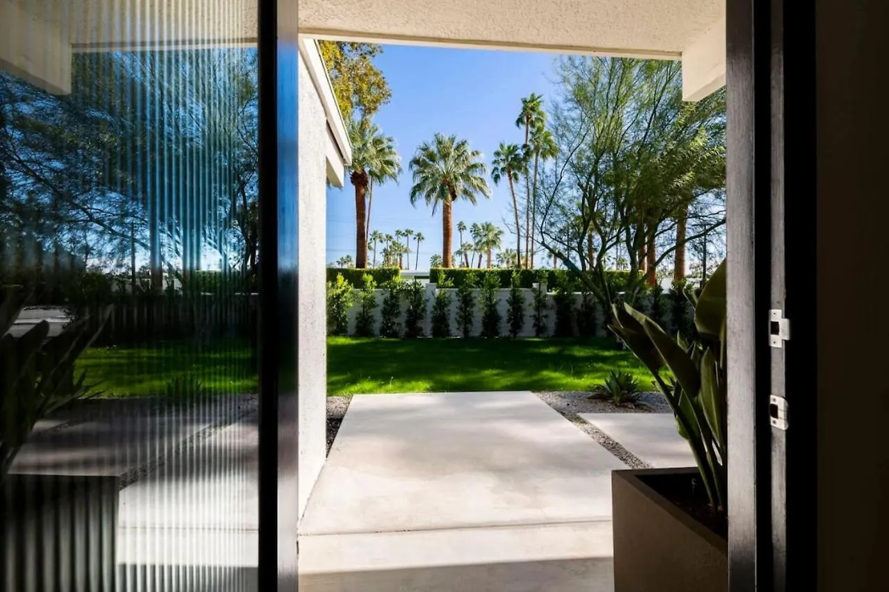 Monterey Manor Interior Designed Home Plus Pool Palm Springs Semesterbostad